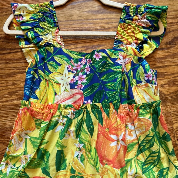Farm Rio beautiful light weight vacation dress xs like new - Picture 2 of 6